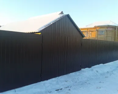 фото Строим гаражи из профнастила