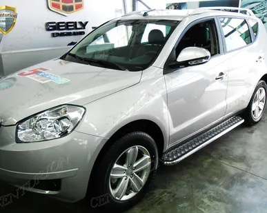 фото Тюнинг авто. Пороги на Geely Emgrand X7