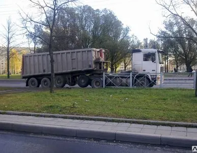 фото Аренда полуприцепов и сцепок