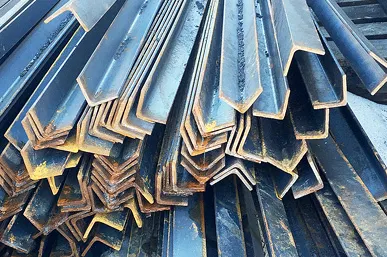 фото Уголок металлический 40х40х3-6м