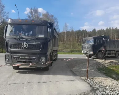 фото Аренда самосвала Shacman 6×4 - 20 м³, 30 тонн