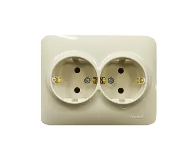 фото Розетка 2-м Karina Life с заземл. ПБТ крем. LEZARD 708-0300-127B