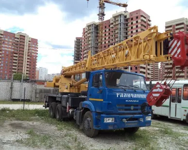 фото Автокран 25 тонн Галичанин КС-55713-1В КАМАЗ 65115 стрела 28м. + гусек 9м.