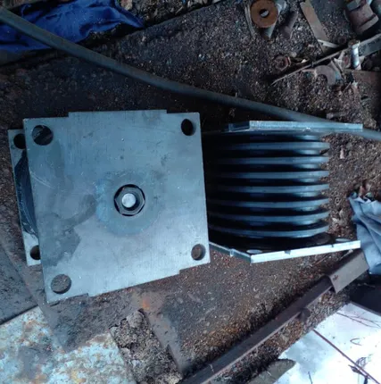 Фото №1 Амортизатор самосвала Terex (подушка демпферная)