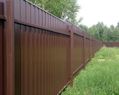 фото Забор их профлиста, ворота любой сложности