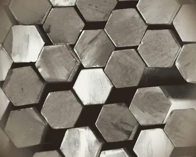 фото Шестигранник 32 мм ст 20 ГОСТ 2879