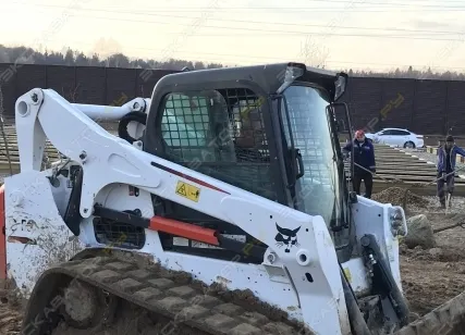 Фото №6 Аренда мини-погрузчика Bobcat T770, Москва