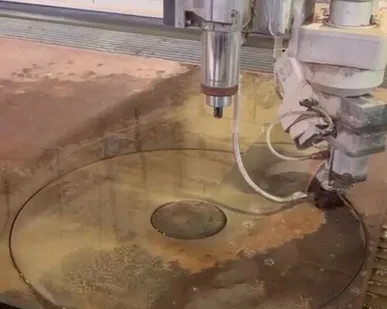 фото Гидроабразивная резка толстого металла