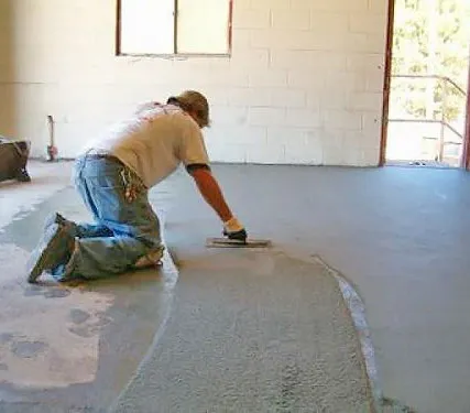 Фото №0 Стяжка пола в квартире