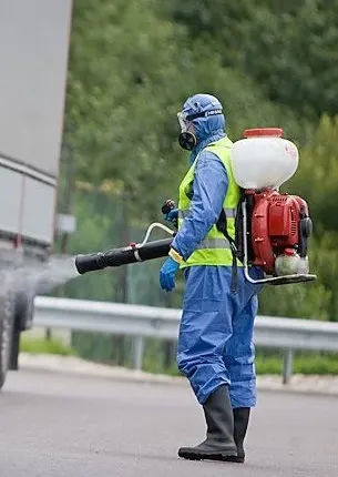 Фото №0 Обработка участков от комаров