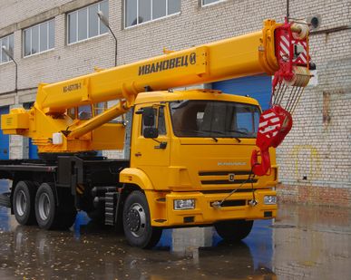 фото Автокран Ивановец 25 тонн (новый)