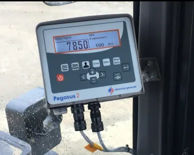 фото Весы Pegasus на экскаватор