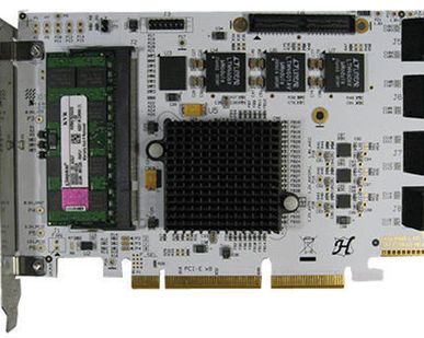 фото Аппаратный контроллер RAID - массива с интерфейсом LVDS