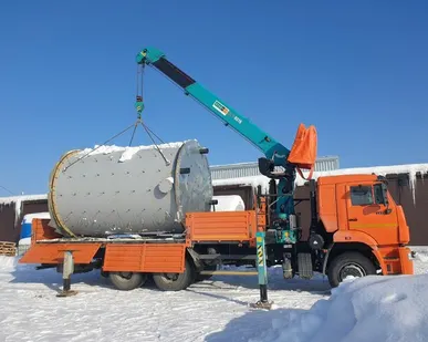 фото Кран-борт стрела 8 т, вылет 19 м. Кузов длина 7,2 м, грузоподъемность 18 т.