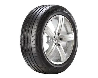фото Автомобильная шина Pirelli
