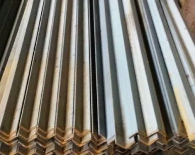 фото Уголок равносторонний 45х45 х3 ст.3СП5 L 6, 9, 11.7 м