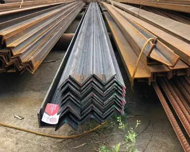 фото Уголок металлический около меня