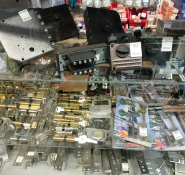 Вход и Выход