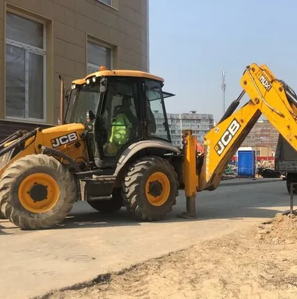 Фото №0 Аренда экскаватора-погрузчика