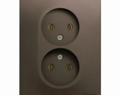 фото Розетка 2-м СП Glossa 16А IP20 250В без заземл. шоколад SE GSL000820