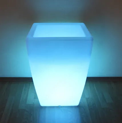 Фото №0 Комплект Кашпо "Flox" малое белый с подсветкой