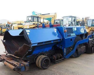 фото Асфальтоукладчик Hanta F2045W