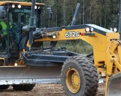 фото Аренда грейдера (автогрейдера) John Deere 672G, Москва