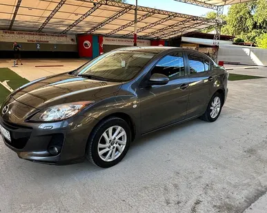 фото Mazda 3