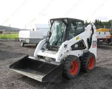 фото Аренда мини-погрузчика Bobcat S175, Москва
