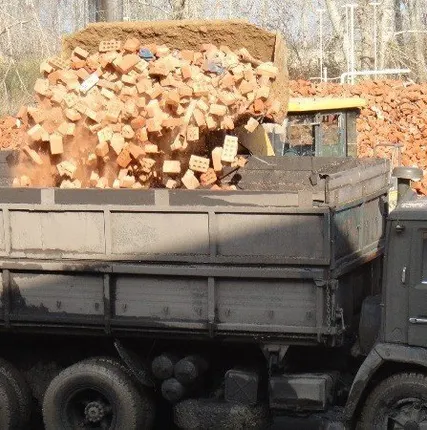 Фото №0 Бой кирпича с доставкой