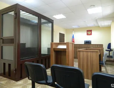 фото Кабина защитная изолирующая светопрозрачная