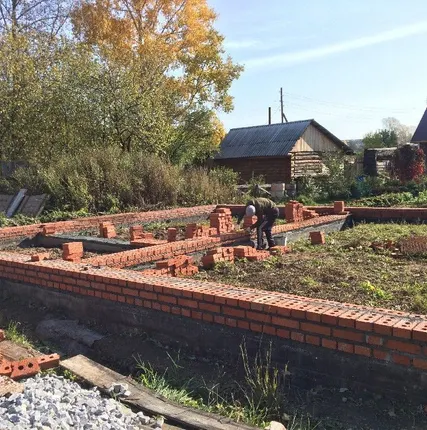 Фото №0 Монтаж фундаментных плит и блоков