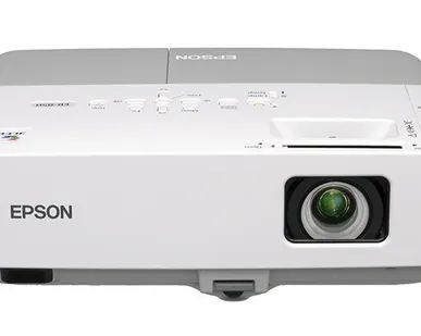 фото Проектор Epson с яркостью 3000 Лм