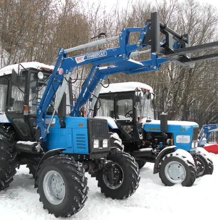 Фото №0 Трактор Беларус 892 с  Погрузчиком  Универсал 800R