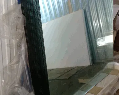 фото Зеркало листовое