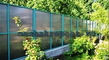 Фото №0 Забор из поликарбоната