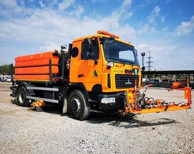 фото Услуги комбинированной дорожной машины ЭД300М