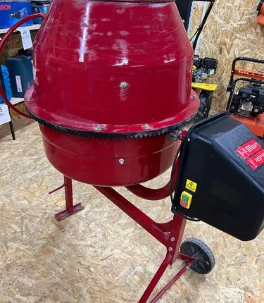 Фото №0 Аренда бетономешалки