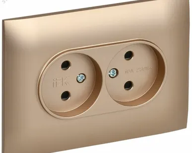 фото SKANDY Розетка 2-местная без заземления с защитными шторками 10А в сборе SK-R09Sa песочный IEK