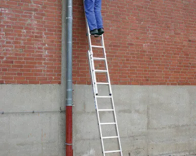 фото Двухсекционная раздвижная лестница с перекладинами KRAUSE STABILO 123169