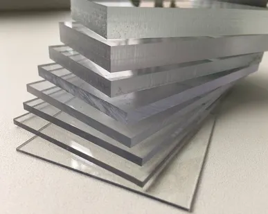 фото Монолитный поликарбонат прозрачный 2,05 х 1,52м. Толщина 3мм.