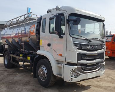 фото АвтоЦистерна на базе JAC N200 для пищевых жидкостей