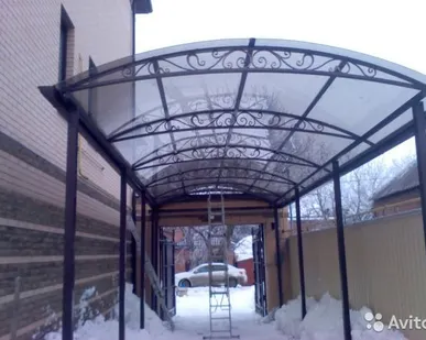 фото Навес из поликарбоната