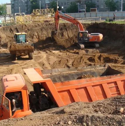 Фото №0 Копка котлованов