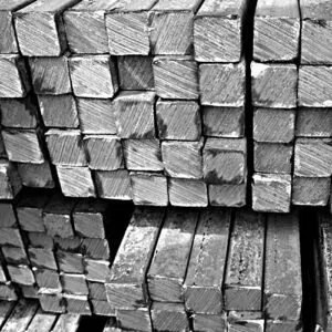 Фото №0 Квадрат горячекатаный