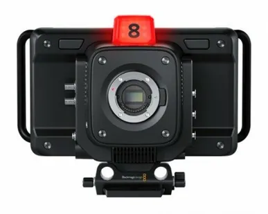 фото Камера Blackmagic Studio Camera 4K PRO (MFT)