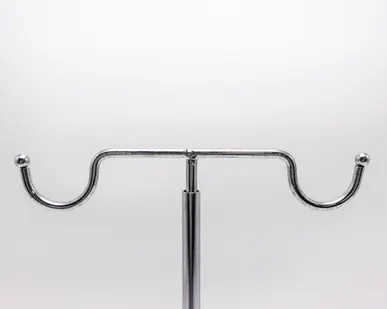 фото Вешало для бижутерии и аксессуаров настольное, вращающееся