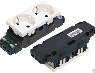 фото Розетка Mosaic DLP 2х2К+3 нем.ст.б/заж. LEGRAND