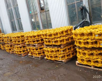 фото CAT320 Цепь гусеничная 49 звеньев 9W9353