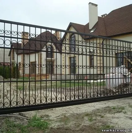 Фото №0 Забор металлический сварной